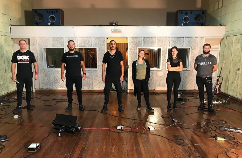 DIAPOSITIVAS presenta su videoclip “Fantasía y Realidad”