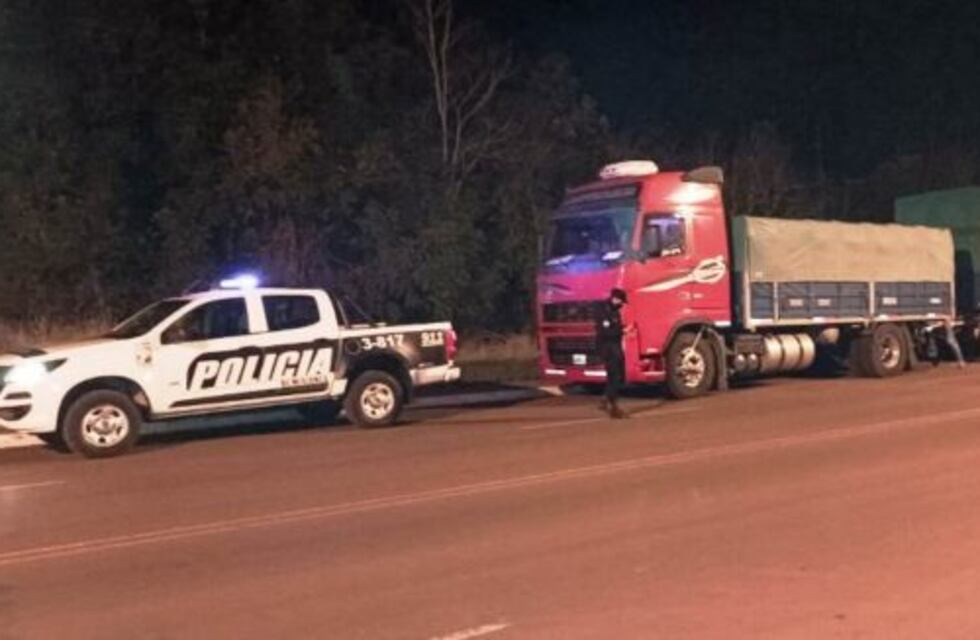 Intentó coimear a los policías y, ante su negativa, los atropelló