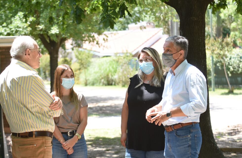 Cloacas: recorrieron la obra del barrio Brigadier López