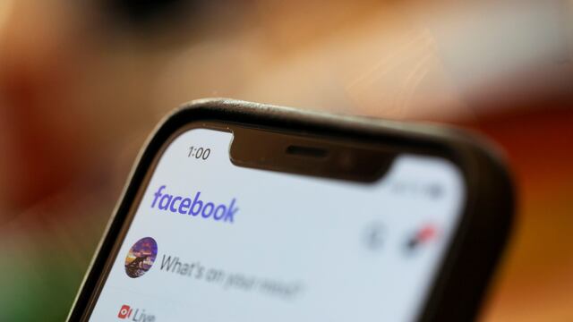 El pacto para la compra se realizó por Facebook.
