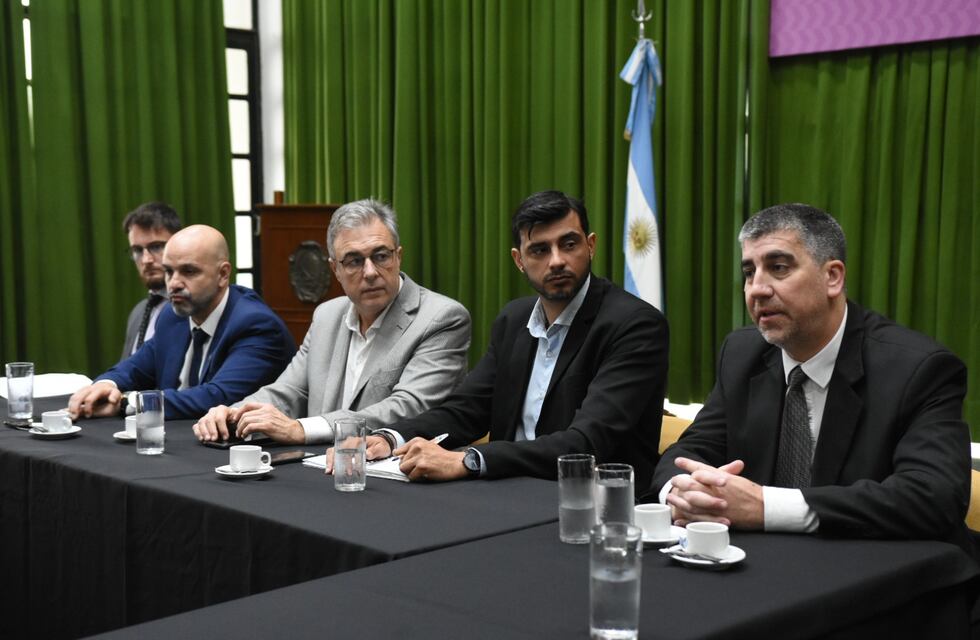 Por primera vez, el Comando Unificado se reunió con las Fiscalías Regional, Federal y el Ministro de Seguridad
