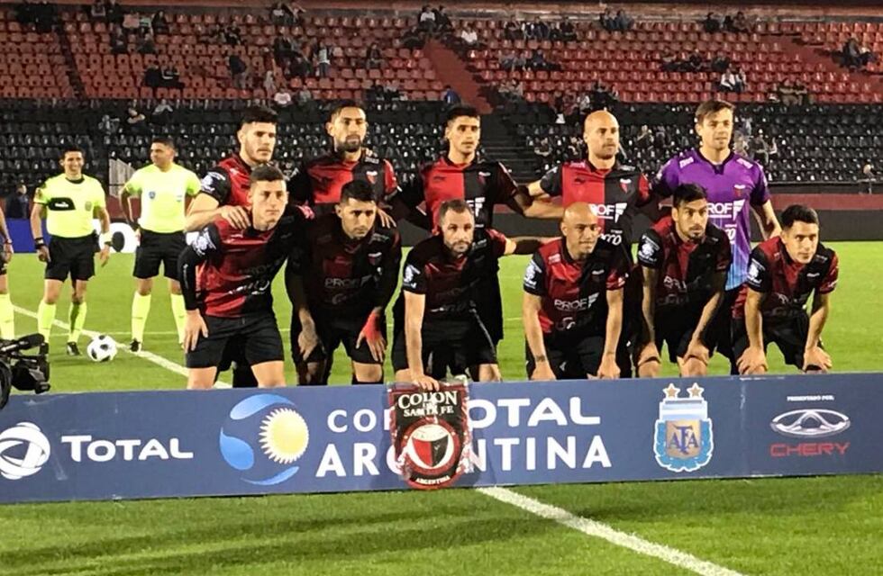Colón derrotó 2 a 1 a Sportivo Peñarol por Copa Argentina