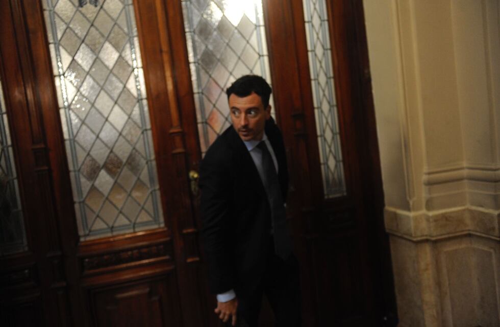 De Loredo criticó a Milei por sus declaraciones en España y lo acusó de “errática política exterior”