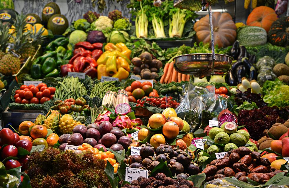 Subas en el precio de las frutas y verduras acentúan la diferencia entre provincias: supera el 400 %