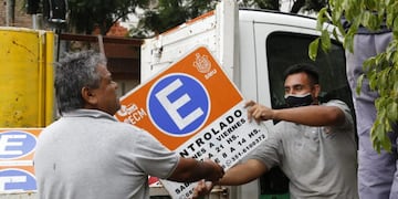 La Municipalidad decidió quitar los carteles en zonas residenciales.