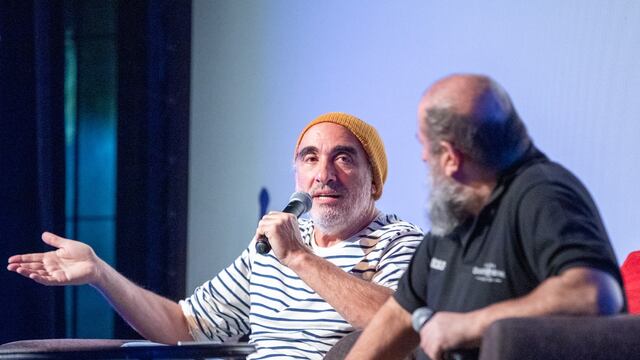 Miguel Rep, reconocido humorista gráfico, brindó una charla en Maipú.