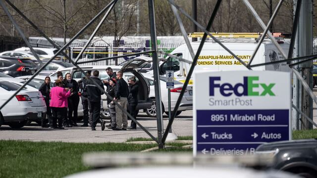 Tiroteo en Estados Unidos: ocho muertos y varios heridos en una empresa de correos