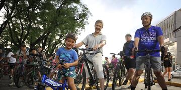 La bicicleteada servirá para realizar una actividad en familia