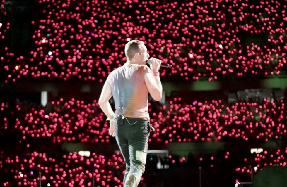 Las pulseras de Coldplay: cómo nacieron y el cantito a la salida de River que se hizo viral