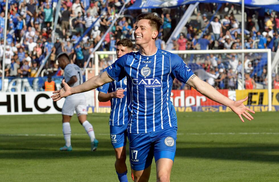 Los goles de Tadeo Allende cotizan en Instituto: tiene un pie en el fútbol europeo