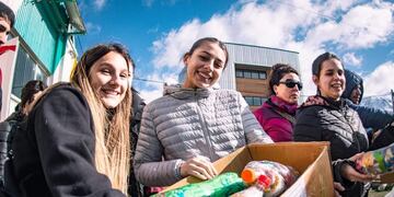 Jóvenes recolectaron más de 2000 ecobotellas visibilizando el uso de plásticos