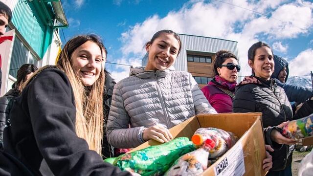 Jóvenes recolectaron más de 2000 ecobotellas visibilizando el uso de plásticos