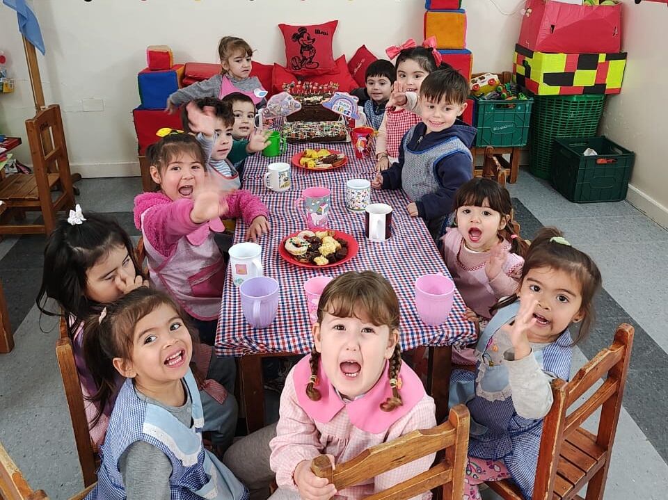 En los Jardines Maternales del Municipio festejaron el Día del Niño