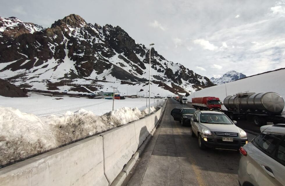 Volvieron a cerrar el paso internacional Cristo Redentor: hasta cuándo se extendería