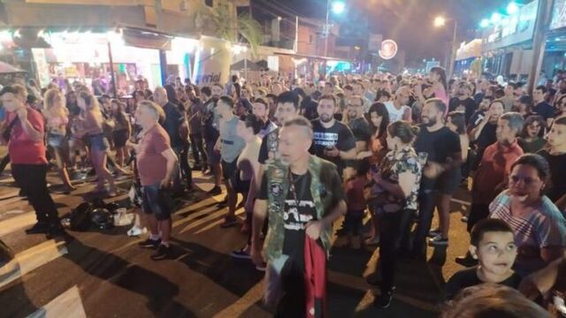 Se realizó la jornada única del Moto Rock en Puerto Iguazú y contó con un gran público.