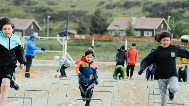 Ya están abiertas las inscripciones para actividades deportivas dirigidas a todas las edades, desde niños hasta adultos jóvenes, con opciones adaptadas a cada grupo.