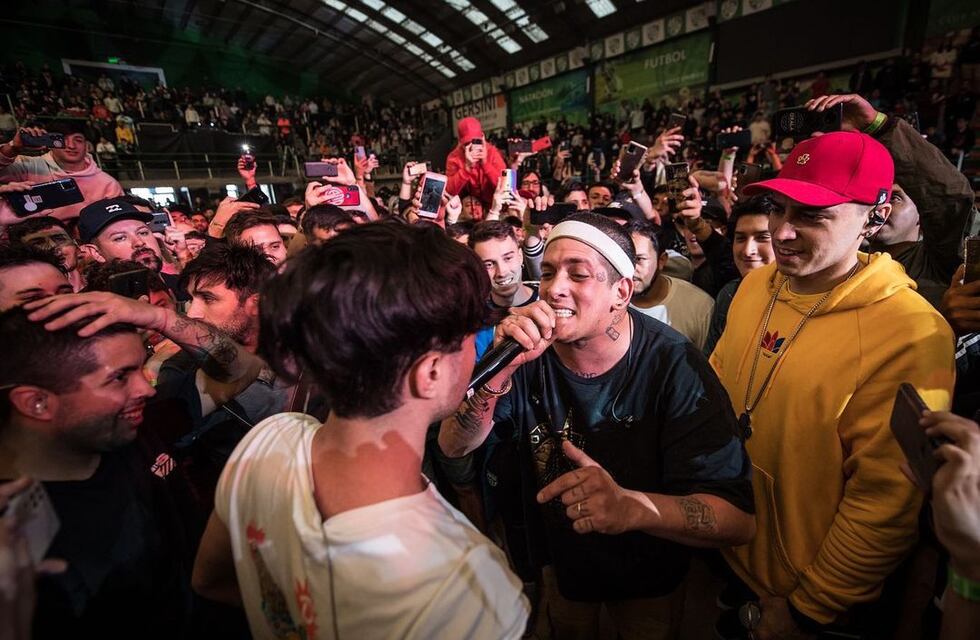 FMS Argentina 2022: Klan y Larrix bajaron del escenario y terminaron su batalla entre el público