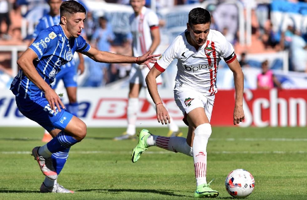 Godoy Cruz y Estudiantes de La Plata empataron 3-3 en un final electrizante, con dos penales