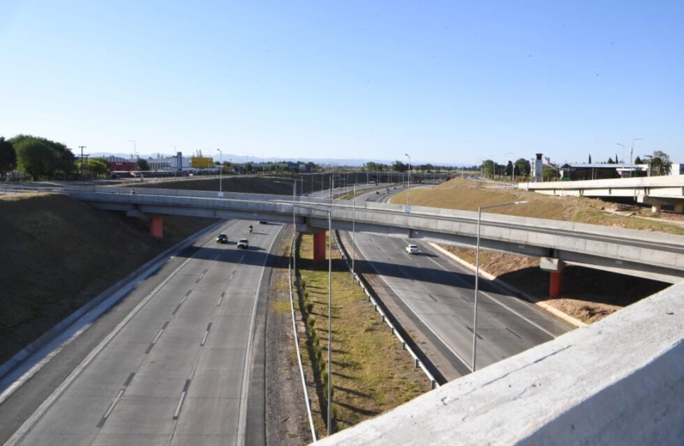 Habilitan un  distribuidor de tránsito en Circunvalación; en la autopista Córdoba-Carlos Paz