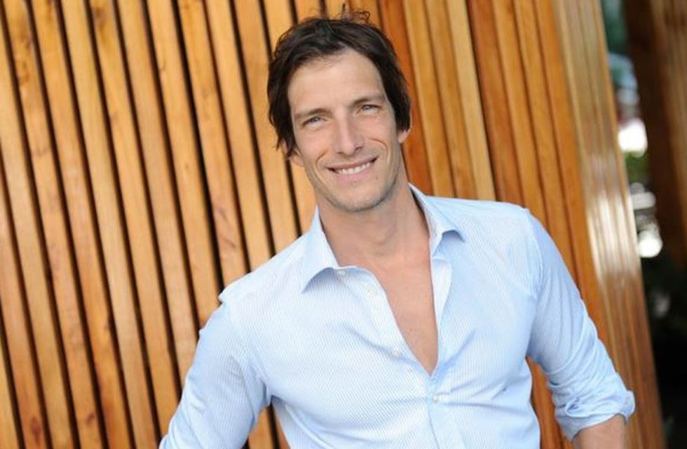 Iván de Pineda será anfitrión en un evento de Versace: hasta Dua Lipa compartió el video en sus historias