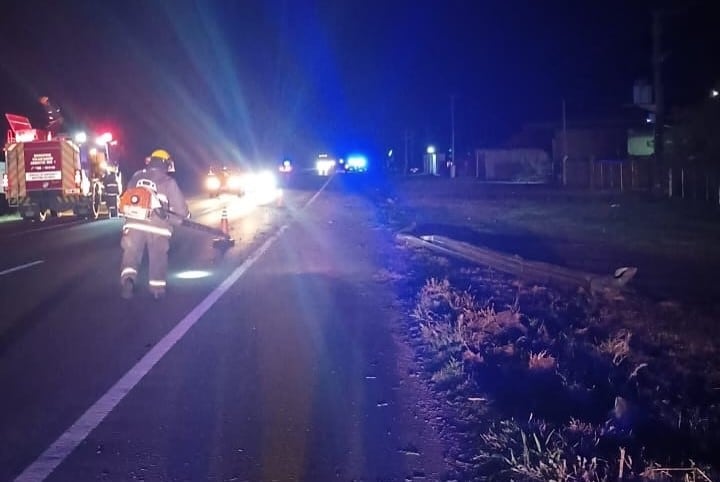 Bomberos de Arroyito trabajaron en un accidente sobre ruta 19