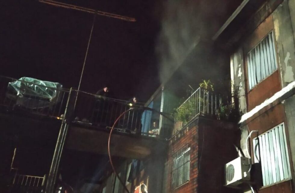 Bomberos sofocaron un incendio en Eldorado