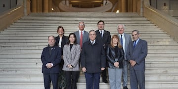 Vocales y ministros de Cortes y Superiores Tribunales de Justicia de distintas provincias