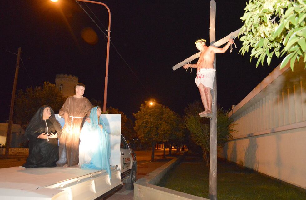 El Vía Crucis en Arroyito el viernes santo, vuelve a las calles de la ciudad