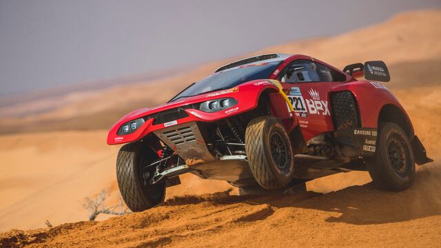 Orly Terranova fue 3° en la Etapa 10 del Dakar 2022 con su prototipo del Bahrain Rally Xtreme.