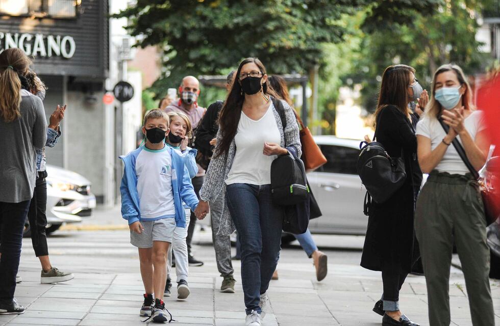 Cuatro gremios docentes vuelven a adherir al paro este martes en la Ciudad