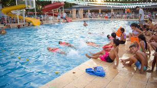 Fiesta del agua en la colonia de vacaciones del SEOM