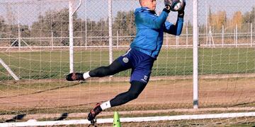 Godoy Cruz se aferra a un triunfo ante Banfield para contar con posibilidades de clasificar en su zona.