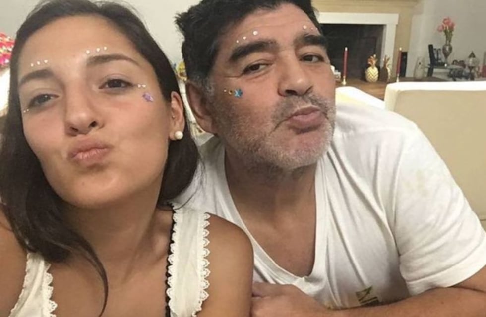 Jana contó cómo fue su primer encuentro con Diego Maradona: “Sos igual a...”