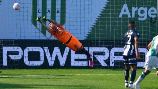 El arquero de Talleres, Guido Herrera, volvió a su nivel ante Banfield (Federico López Claro / La Voz).
