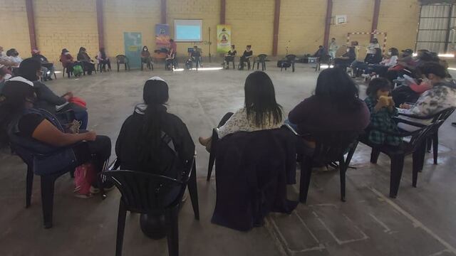 Una de las comisiones de trabajo que analizaron la temática de la "Campaña Nacional de Prevención Argentina Unida Contra las Violencias" en Humahuaca.