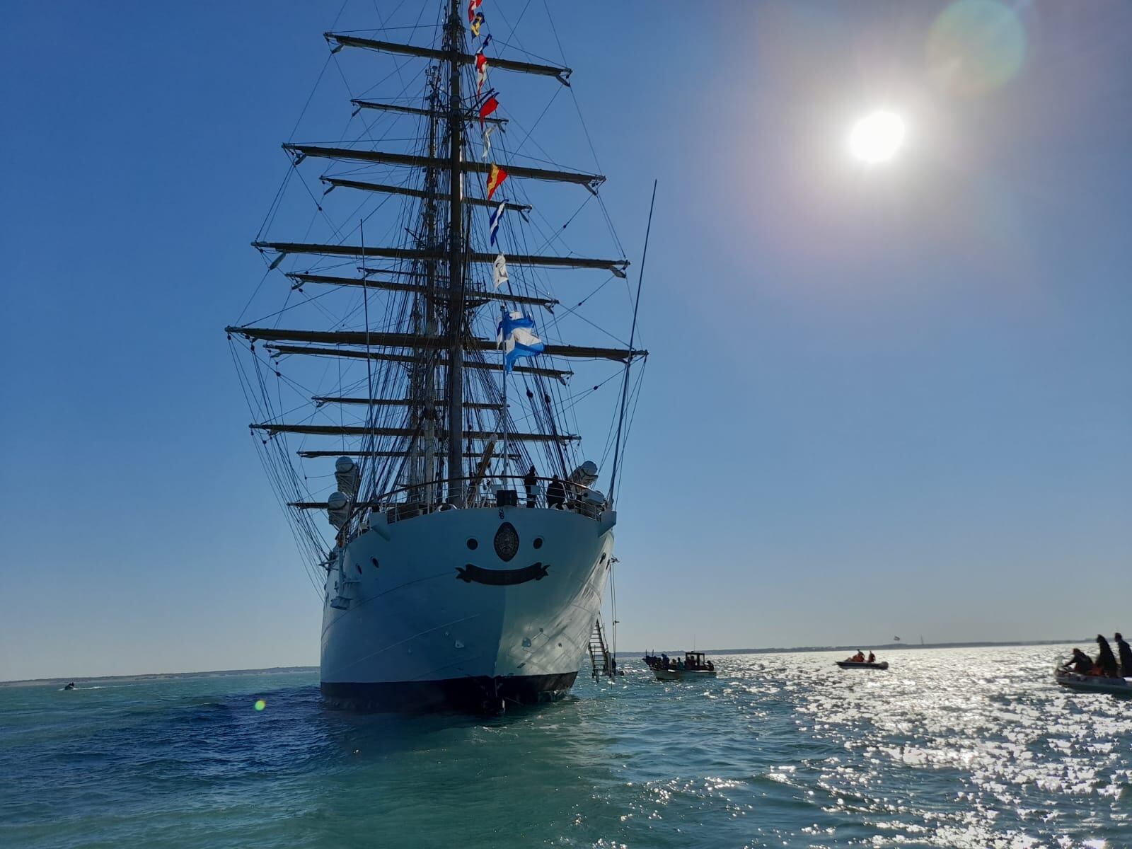 Fragata Libertad en Claromecó
