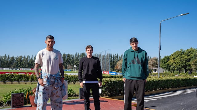 Troilo junto a Romero y Julián Álvarez (AFA)