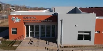 Un niño de 9 años fue dado de alta luego de pasar casi 10 días internado en el hospital de Villa de Merlo y recibir oxígeno. Gentileza ANSL