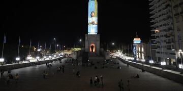Proyectaron la imagen de Lionel Messi en el Monumento a la Bandera