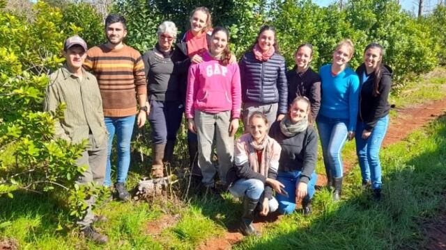 El INYM brindó capacitaciones a productores de Ruiz de Montoya, Azara y Capioví.