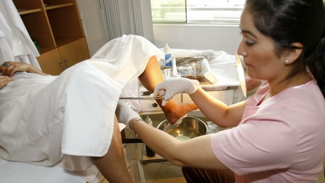 Lalcec Rosario anunció su nueva campaña destinada a mujeres sin cobertura social.