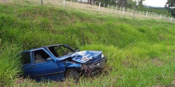 Siniestro vial en Campo Ramón dejó dos heridos.