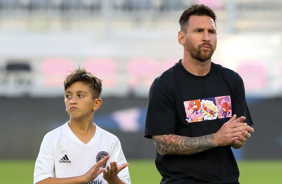 Si hay foto, hay video: Thiago Messi asombra por el parecido a su papá
