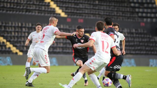 Adrián Martínez, delantero de Instituto, que enfrentó a Huracán en Santa Fe, por la Copa Argentina. (Prensa Instituto)