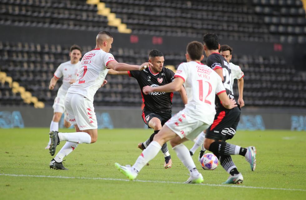 Videos: los dos goles de Huracán con los que le ganó a Instituto en la Copa Argentina