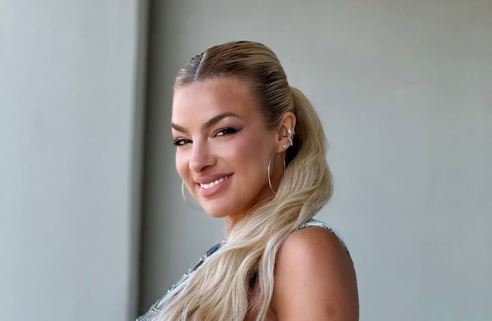 Ailén Bechara arrasó con una bikini infalible: escote pronunciado y animal print