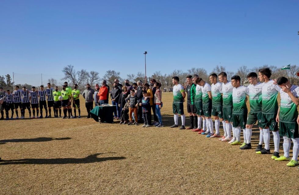 El fútbol regional en su regreso homenajeo a Jesús Fernando Videla