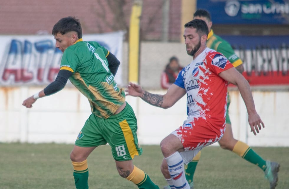 Liga del Sur: Rosario visita a Comercial con la ilusión de seguir en competencia