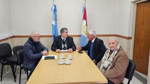 El titular de la Fiscalía Regional 5, Carlos María Vottero, mantuvo una reunión con el intendente de Suardi (departamento San Cristóbal), Hugo Boscarol.
