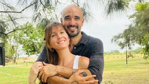 Abel Pintos y Mora Calabrese esperan a su segundo hijo juntos. Captura de Instagram.